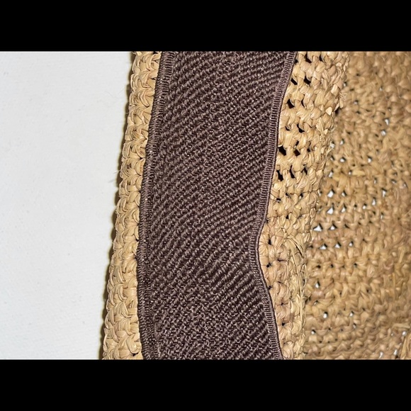 REI - Outdoor Hat - Picture 9 of 9